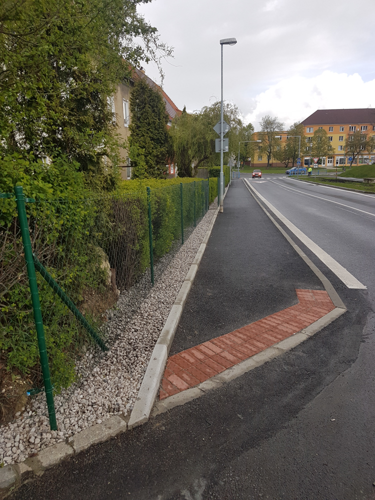 chodník + přechod ul. Svážná Most
